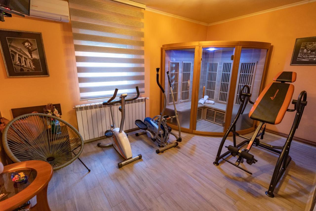 Garni Hotel Lama ครากูเยวัตส์ ภายนอก รูปภาพ